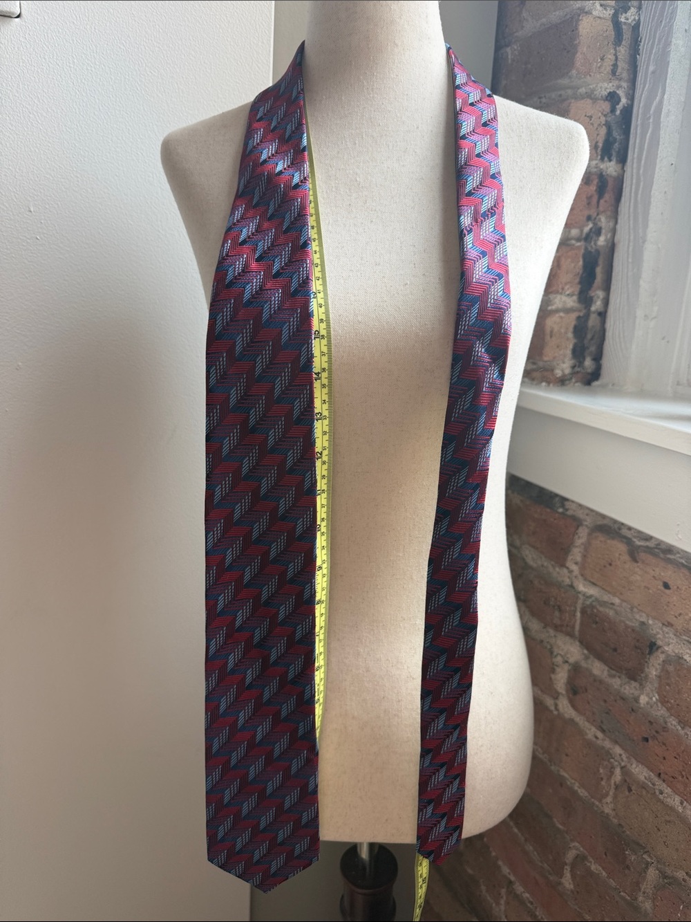 Men's Burgundy Chevron Pattern Tie